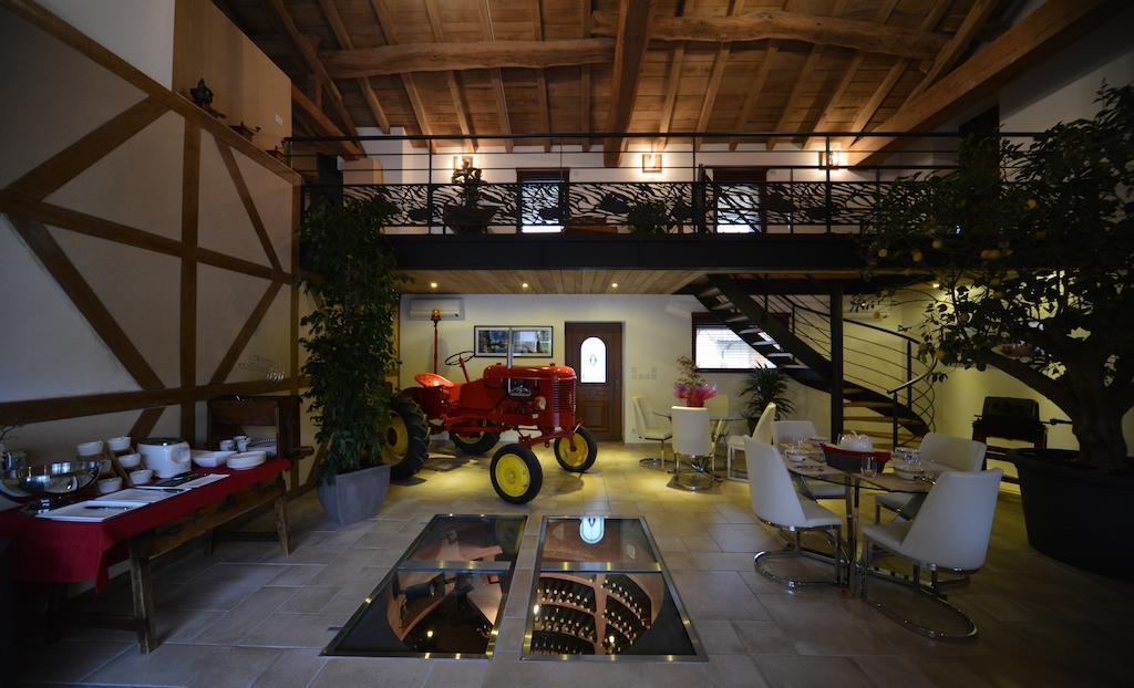 Bed and Breakfast Domaine De La Garde Vonnas Esterno foto